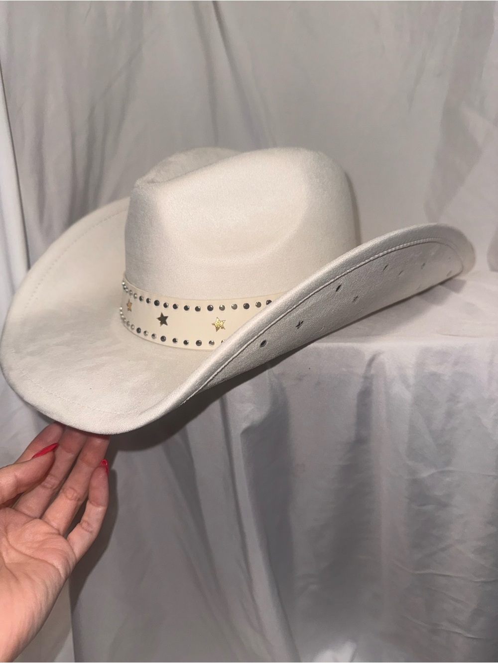 White Western Cowboy Hat with Star-Studded Band - Picture 3 of 5